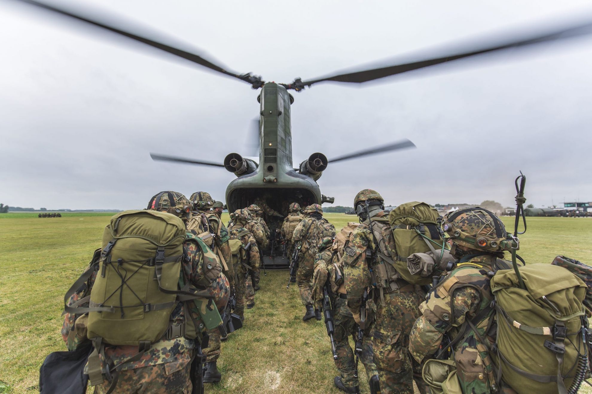 Fallschirmjäger der Bundeswehr im Einsatz. (Foto: Fotolia/Photoshooter)