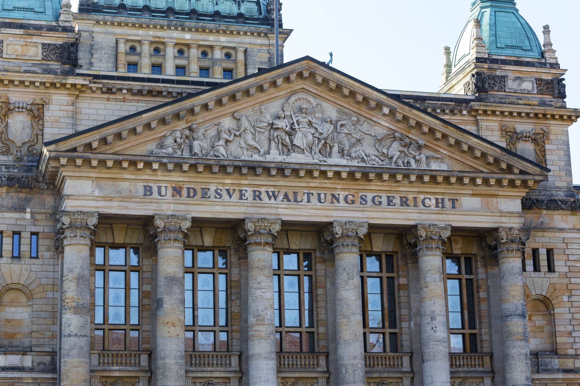 Das Bundesverwaltungsgericht in Leipzig entscheidet heute über das Fahrverbot. (Foto: fotolia/Tobias Arhelger)