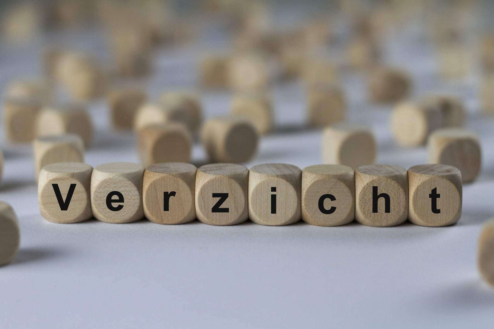 Viele Menschen verzichten in nächster Zeit auf etwas. (Foto: Fotolia/domoskanonos)