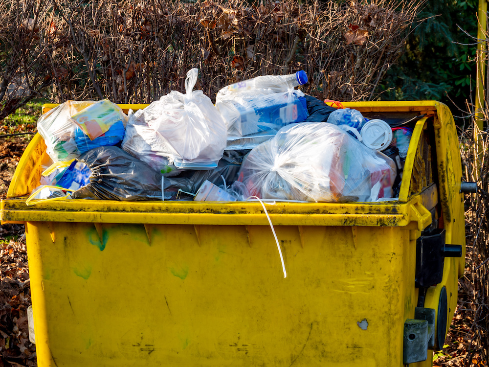 In der gelben Tonne landen seit März etwa zehn Prozent mehr Verpackungsabfälle. (Foto: AdobeStock/Animaflora PicsStock)