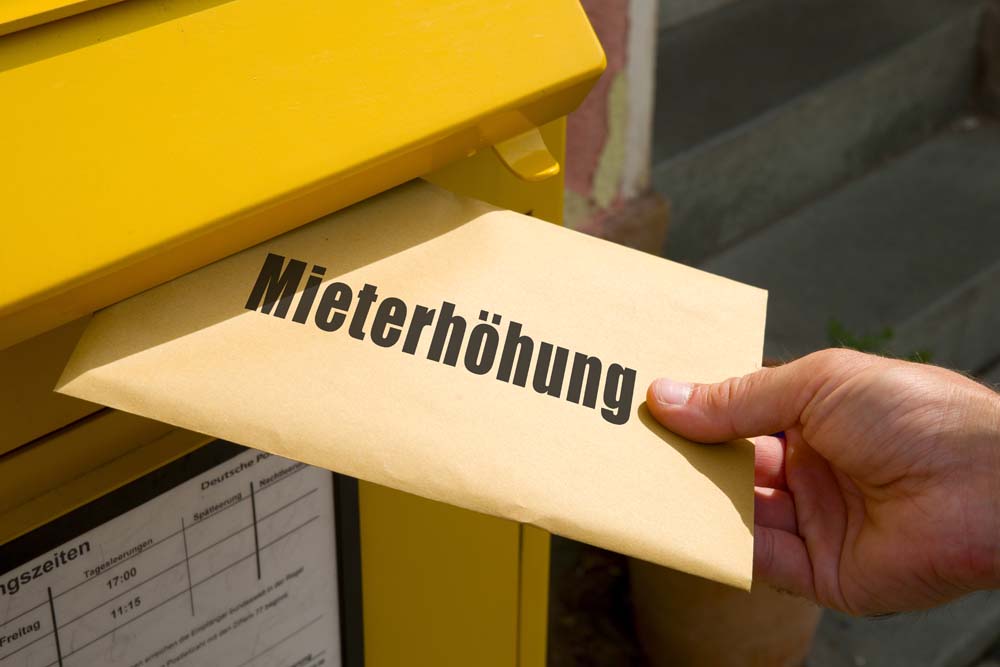 Vielen Berlinern drohen nachträglich Mieterhöhungen. (Foto: AdobeStock/VRD)