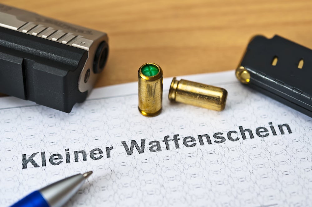 Seit etwa einem Jahr gilt das neue Waffenrecht. (Symbolfoto: AdobeStock/Stockfotos-MG)