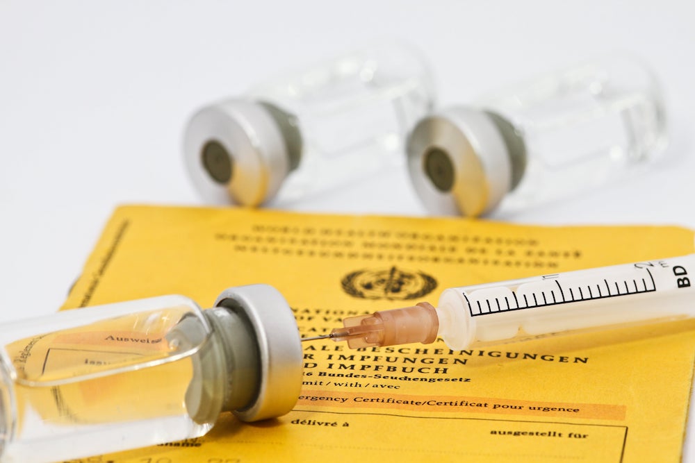 In Deutschland reißt die Kritik am schleppenden Impfstart nicht ab. (Symbolfoto: AdobeStock/Tino Neitz)