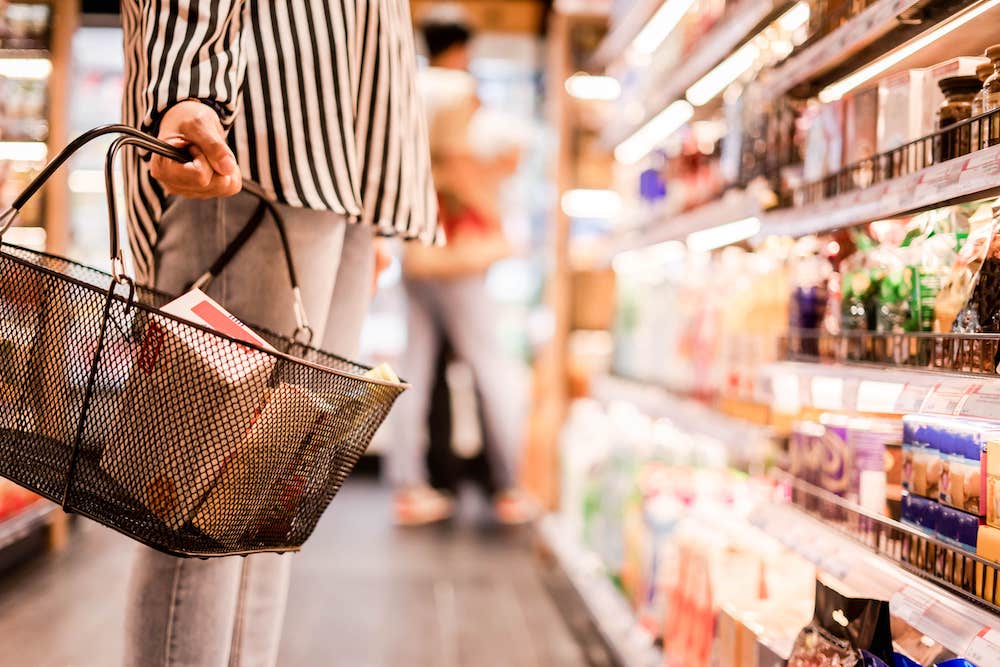 Einkaufen im Supermarkt. (Symbolfoto: AdobeStock/thebigland45)