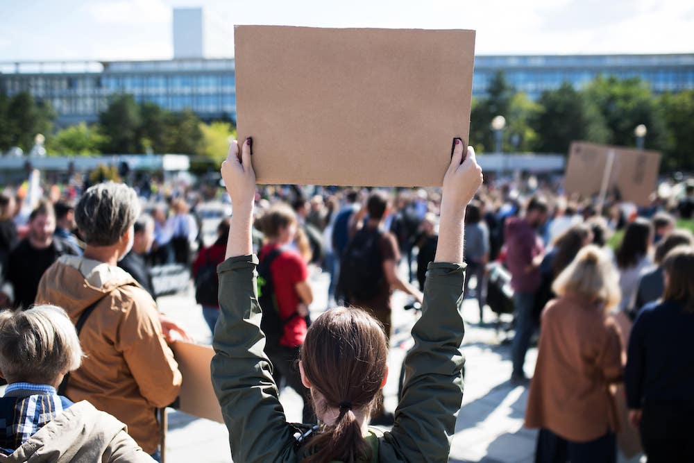 In zahlreichen deutschen Städten gab es am Wochenende Demonstrationen. (Foto: AdobeStock/Halfpoint)