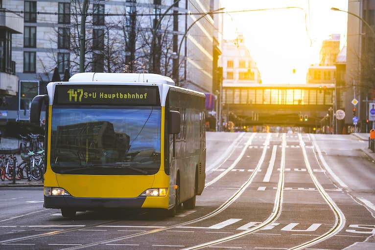 Sprit, Strom, neue Angebote – in vielen Regionen sind das die wesentlichen Argumente für höhere Preise. (Foto: AdobeStock/nonglak)