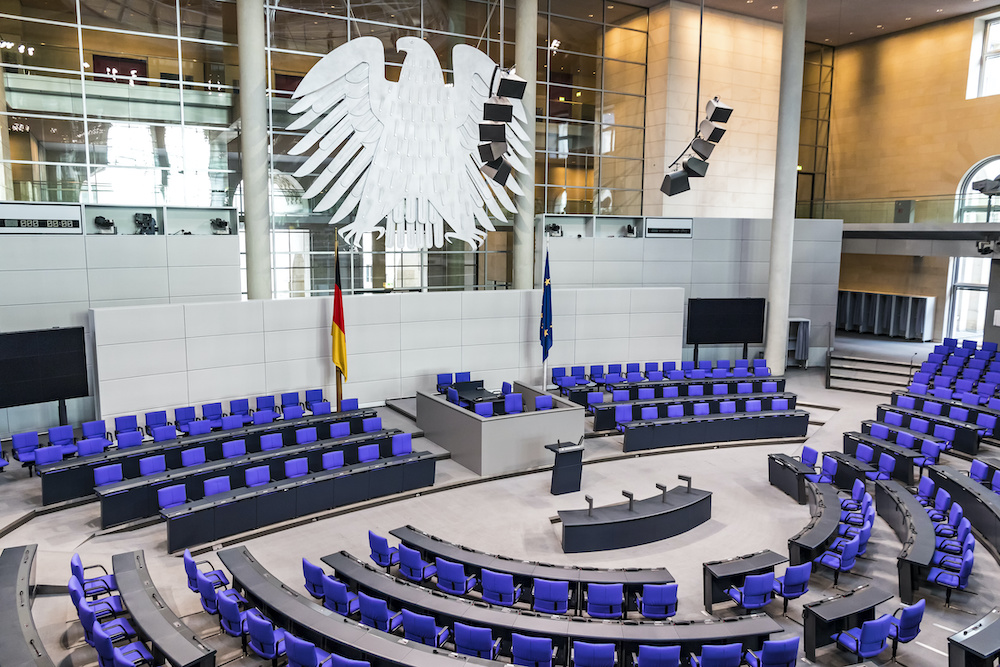 Wolfgang Schäuble wird die Sitzung nur für kurze Zeit leiten. (Symbolfoto: AdobeStock)