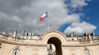 Am 24. April entscheidet sich, wer in den Palais de l'Élysée einziehen wird. (Foto: AdobeStock/Atlantis)