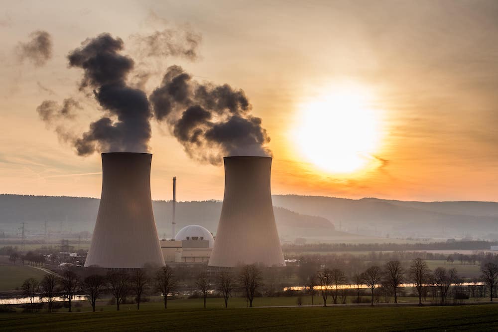 Aktuell sind in Deutschland noch drei Atomkraftwerke am Netz. (Foto: AdobeStock/Christian Schwier)