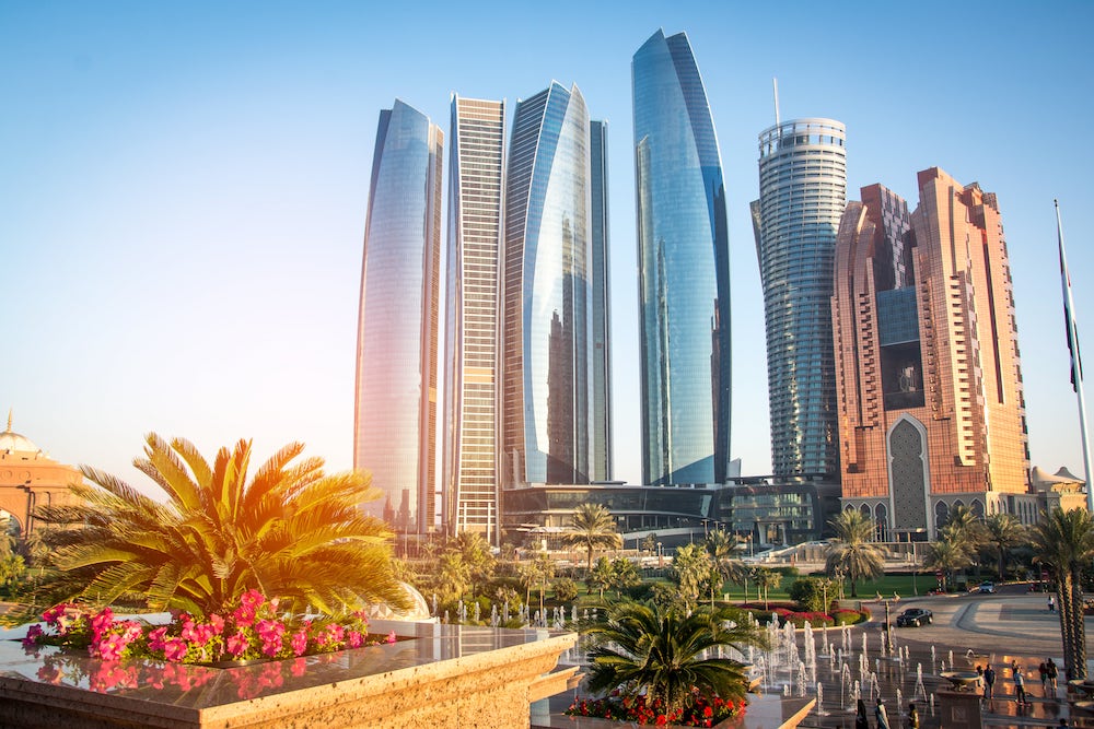 Nach Katar folgt Abu Dhabi: Habeck führt zahlreiche Gespräche über mögliche Energieimporte aus den Golf-Staaten. (Foto: AdobeStock/Bojan)