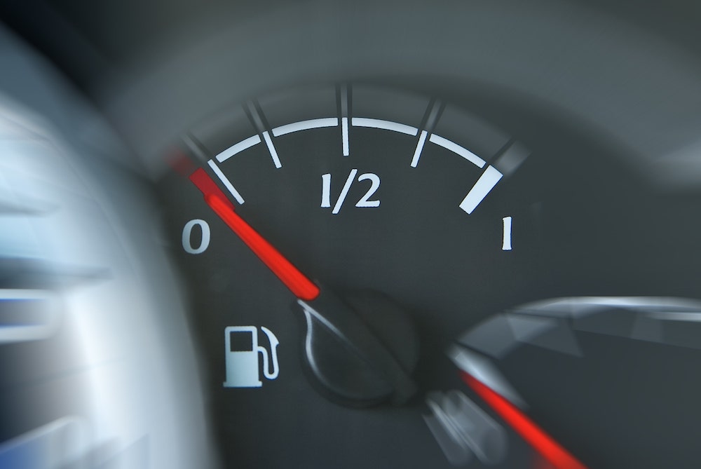 Kein Sprit mehr. Tanken ist derzeit sehr teuer, Diesel und Benzin umso beliebter. (Foto: AdobeStock/Light Impression)