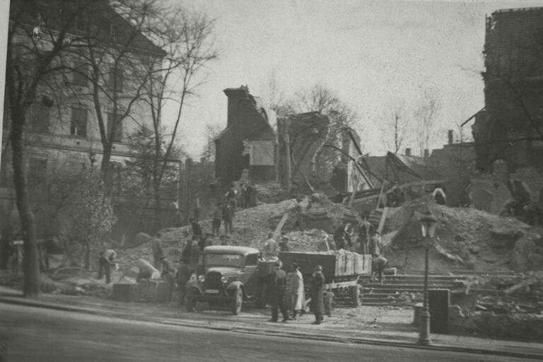 Niedergebrannte Synagoge in Chemnitz