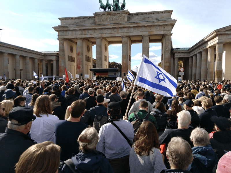 Solidaritätskundgebung am Brandenburger Tor in Berlin am 8. Oktober (Foto: Stefan Wirner)