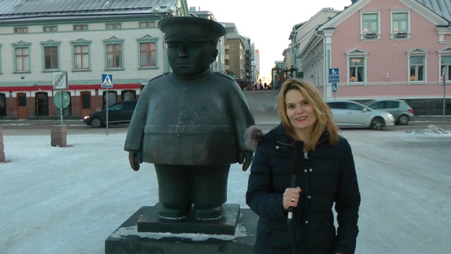 Johanna Rüdiger auf einem Platz in Kaleva