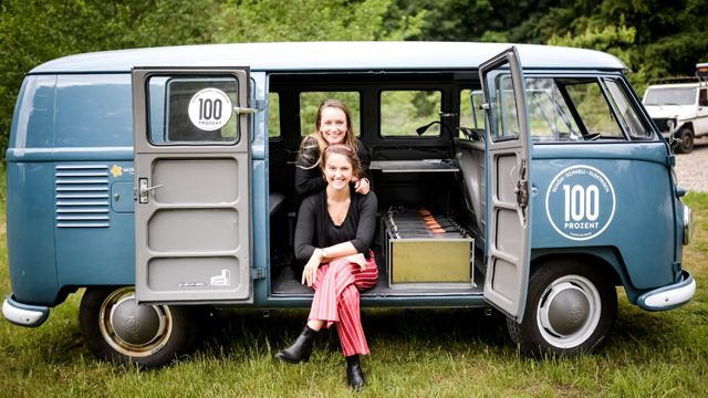 Marie Ludwig (vorn) und Maren Könemann. (Foto: Andreas Bretz/RP)